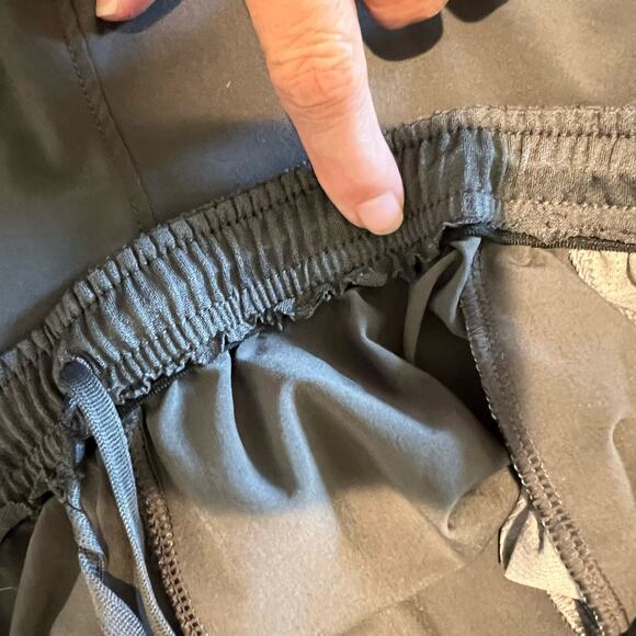 The North Face Men’s Flashdry Running Shorts Athletic Grey measures 32x7” - Picture 7 of 12